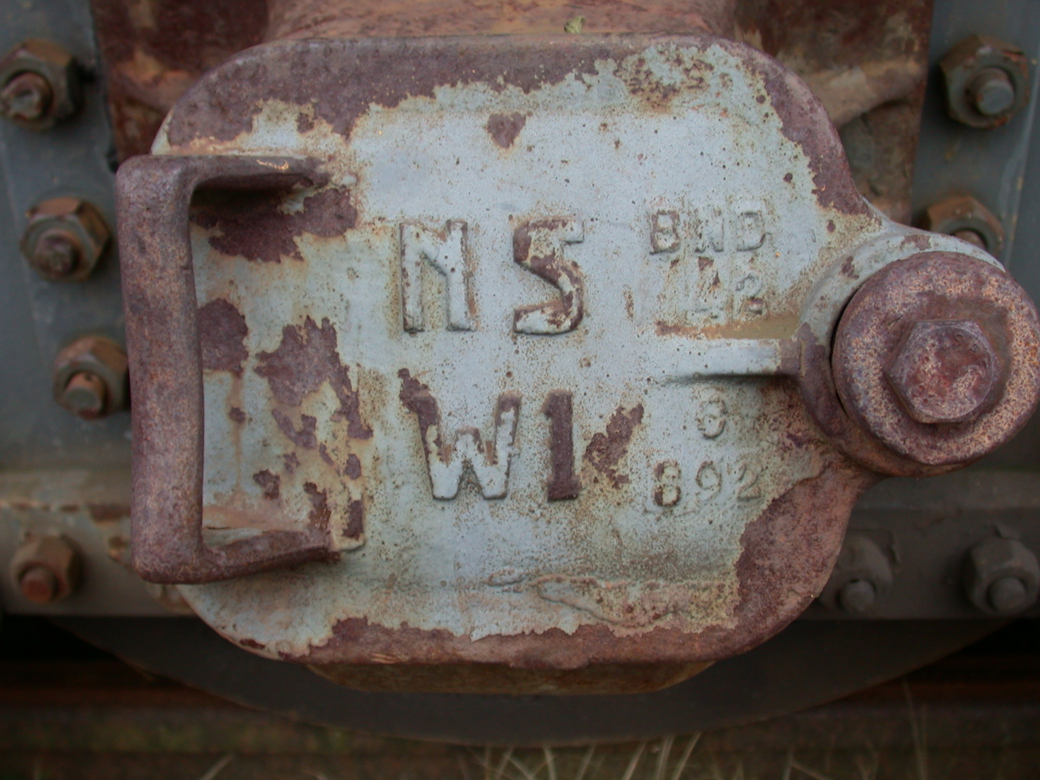 metal thing with rust lid handle steel texture