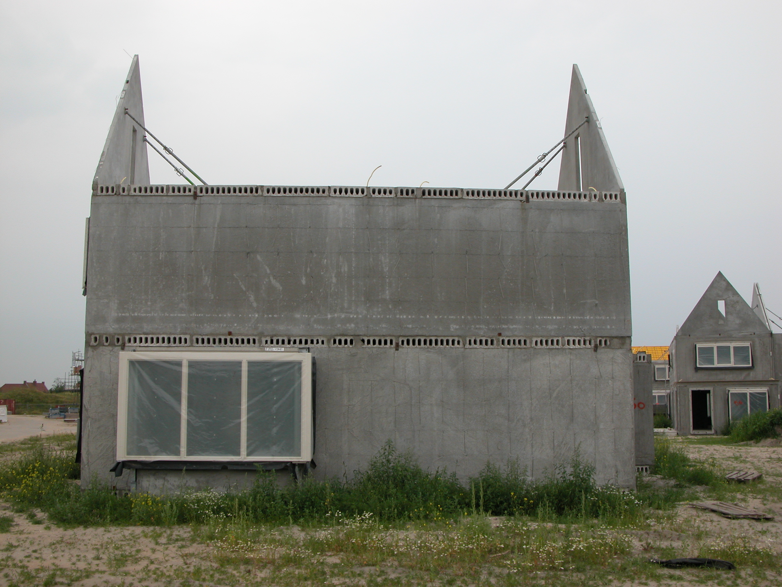 house under construction concrete