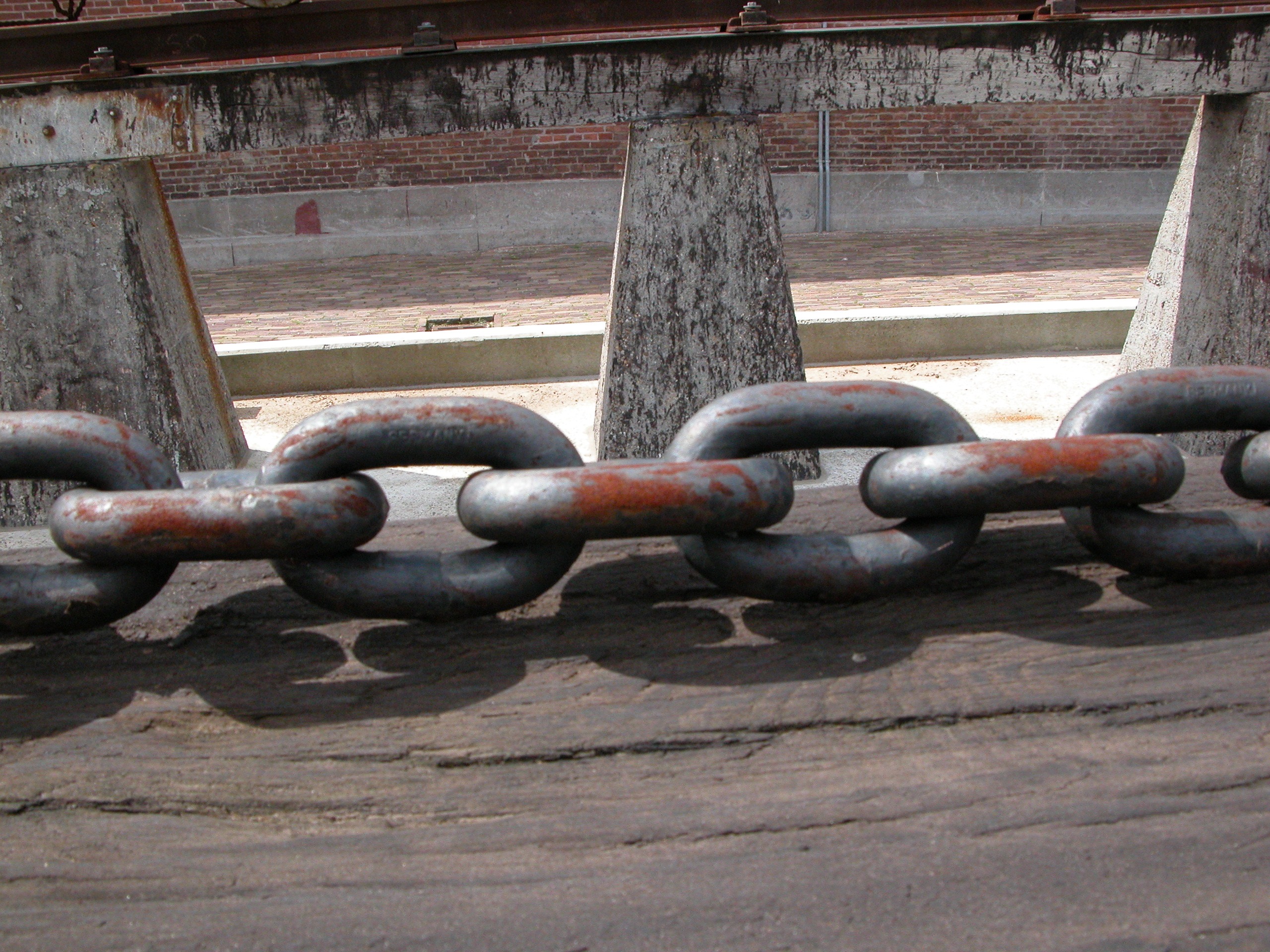 metals chain wharf chains