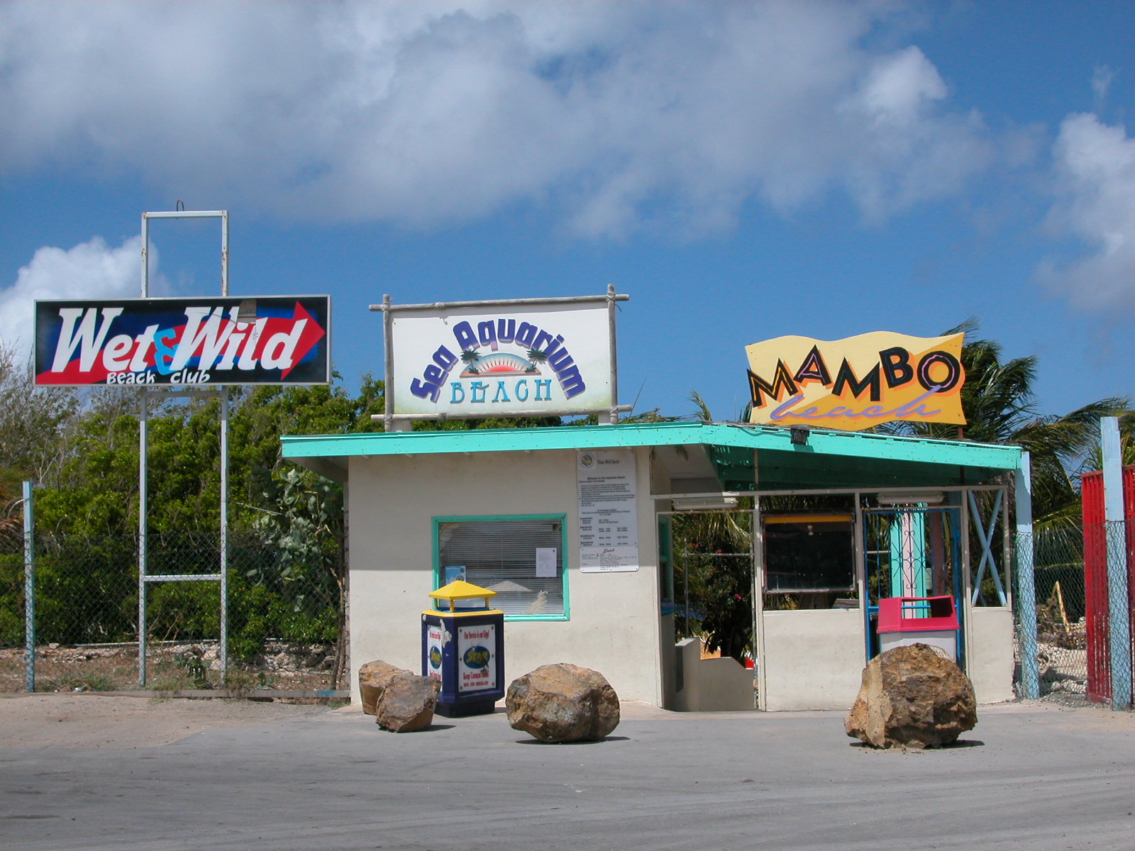 jacco curacao architecture exteriors shop signs