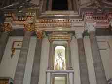 dario church jesus holy columns corinthian catholic