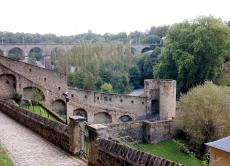 bridge bricks wall castle battlements trees masonry