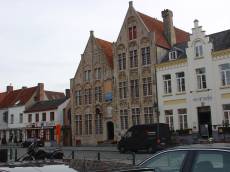leonievdgulik gent street Belgium cars buildings 