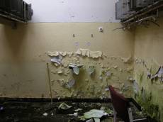architecture interiors lockerroom lockers locker wall painted urban urbex deserted abandoned chair