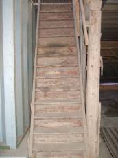 tabus old stairs wood wooden