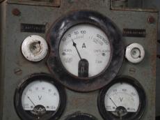 gauge gauges meter meters dial dials ampere volt valtage pressure round