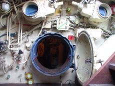 russian submarine sub uboat mechanics interiors circle entrance tubes wires cables hatch