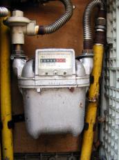 meter gauge gasmeter tube tubes hose hoses metal typo typography cyphers numbers modern