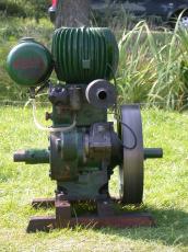 mechanics engine logo typo typography wolseley antique oldtimer cilinder