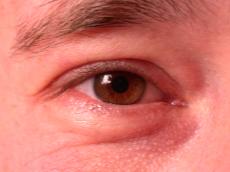 eye pupil lashes closeup iris