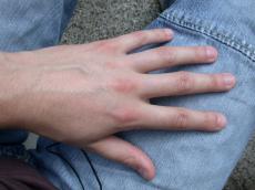 hand  fingers  finger  back  skin  hair  hairy  texture  vein  nail  nails  fingernails