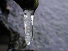 icicle frost frozen water ice winter bubbles bubble freeze freezing cold stalactite
