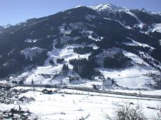 mountain mountains ski resort skiresort piste village villages swiss alps snow slope slopes skiing