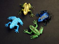 frog frogs statue statues plastic blue green
