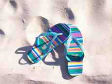 nicoleluneburg slippers flipflops flip flops sand beach summer