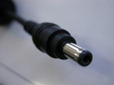 plug socket audio earphones black round