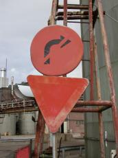 objects signs weathered arrow no-turn triangle circle red