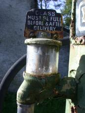 objects signs tank gaspump pump glass watchglass weathered glass must be full before and after delivery