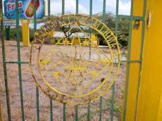 jacco gate yellow logo bars tropical