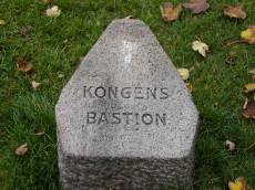 tabus kongens bastion sign stone
