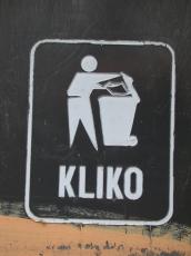 scripts kliko sign signs human dustbin garbage garbagecan rubble figure scratched plastic