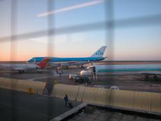 traffic planes airliners KLM dusk departure