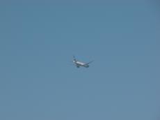 boeing 737 commercial plane passenger blue sky