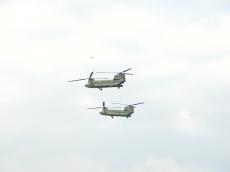 vehicles air helicopter chinook chinooks airshow helicopters heli chopper choppers flying