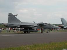 saab viggen vehicles air jet figherplane aeroplane