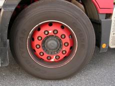 wheel vehicles land transport rubber circle circles object tire mercedes goodyear