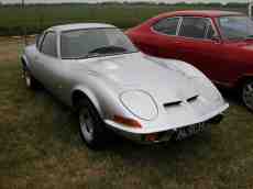 car oldtimer sports sportscar seventies opel fast smooth lines
