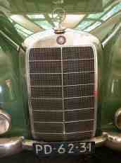 mercedes grill logo green glossy