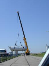 crane heavy lifting tall high height lift