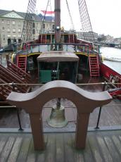 ship east indian company v.o.c. golden age 17th 18th century merchant navy deck planks ship's bell maritime