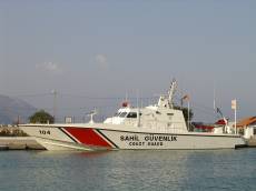 j_d coast gurad turkey turkish boat speed white red