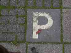 P parking spot letter tile 30x30 cm