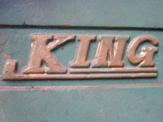 logo text typo typography modern metal