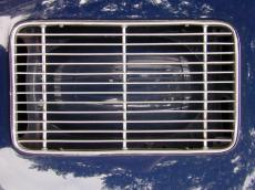 roster grate bars light