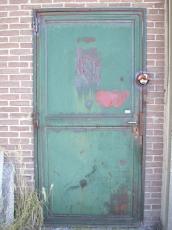 door wall green steel lock hinges