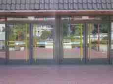 rigoletto bus stop shelter door doors mirror mirrors reflection